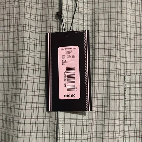Roundtree & Yorke Green button down shirt. XL. Brand new with tags. - Picture 2 of 3